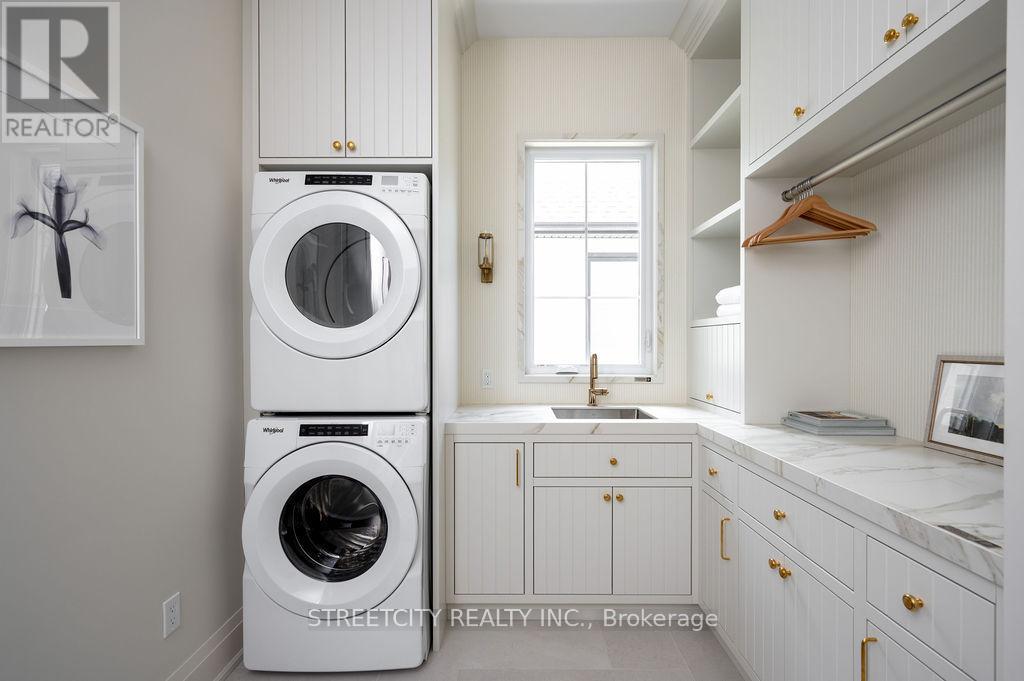 Photo 19 of 32 for 326 Manhattan Drive