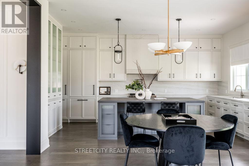 Photo 9 of 32 for 326 Manhattan Drive