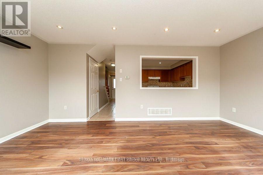 17 Robideau Place, Whitby, Ontario  L1R 3G6 - Photo 15 - E12803048