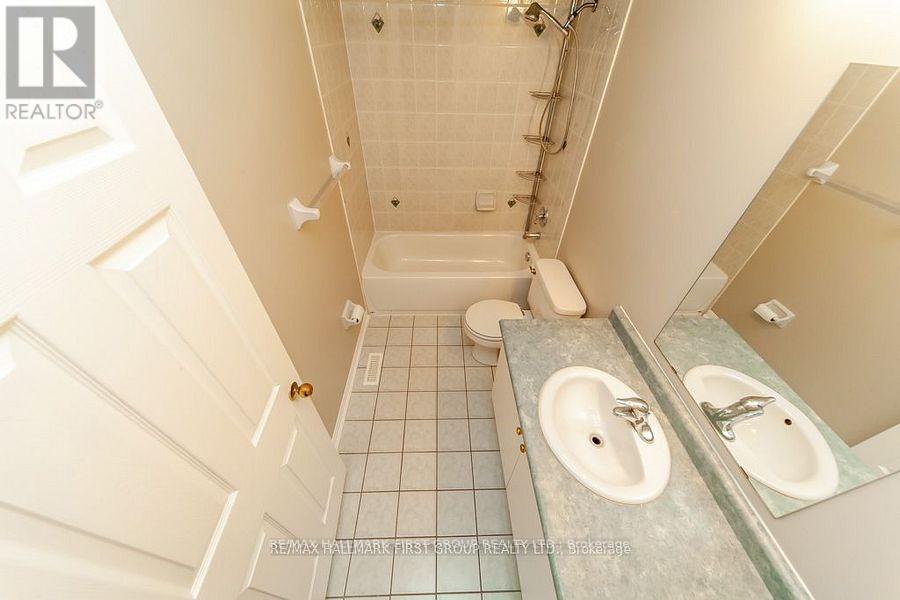 17 Robideau Place, Whitby, Ontario  L1R 3G6 - Photo 35 - E12803048