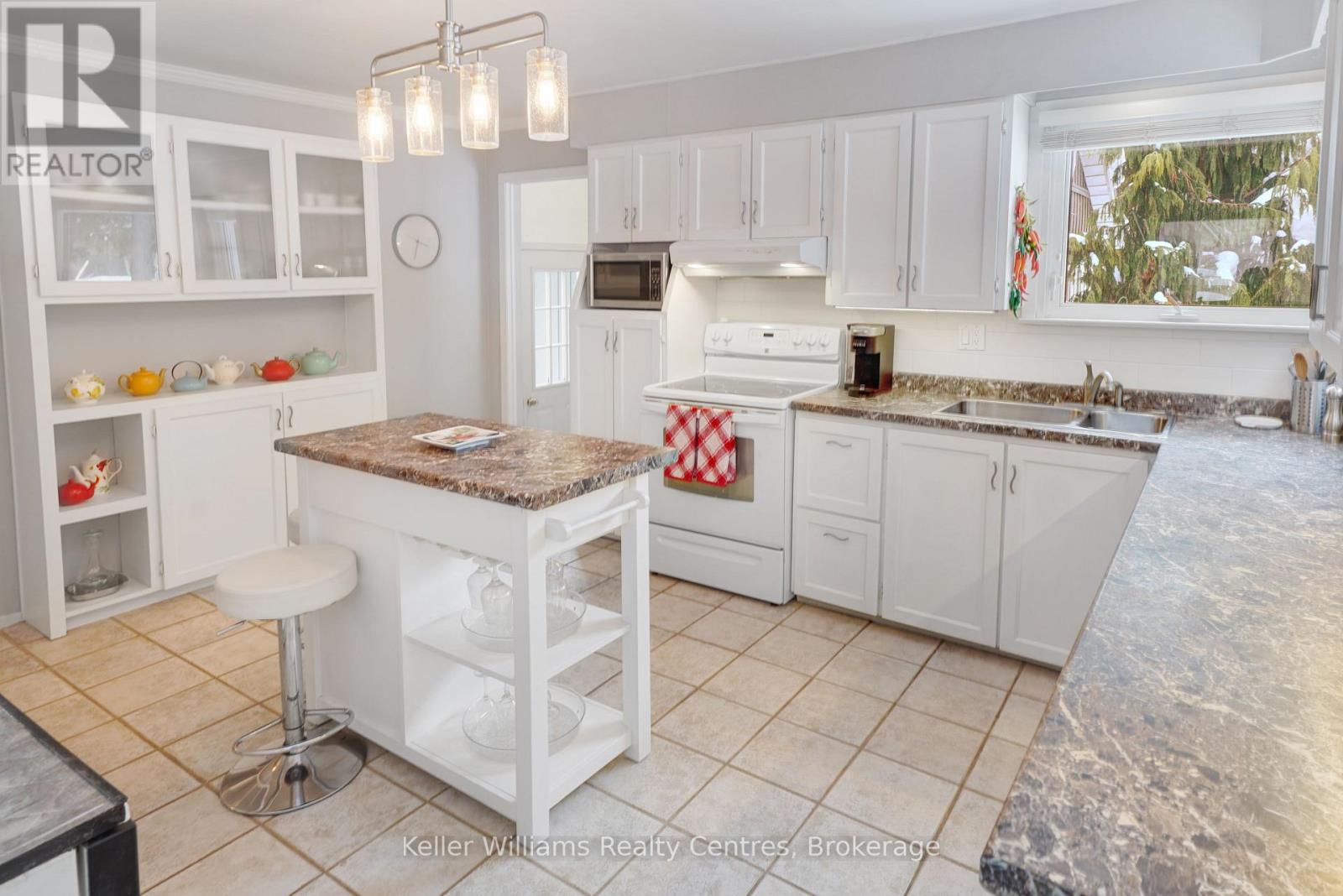 158 Stokes Bay Road, Northern Bruce Peninsula, Ontario  N0H 1W0 - Photo 13 - X12803074