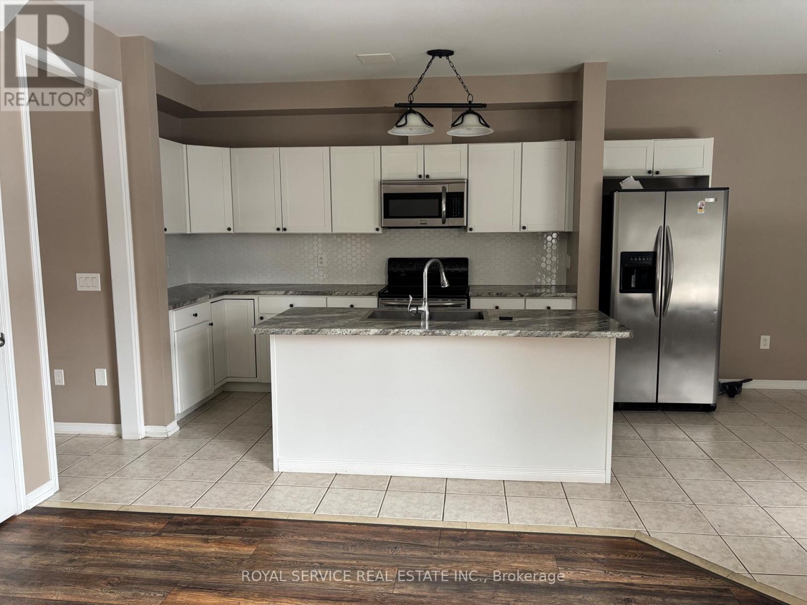 762 Carlisle Street, Cobourg, Ontario  K9A 0J1 - Photo 8 - X12803120