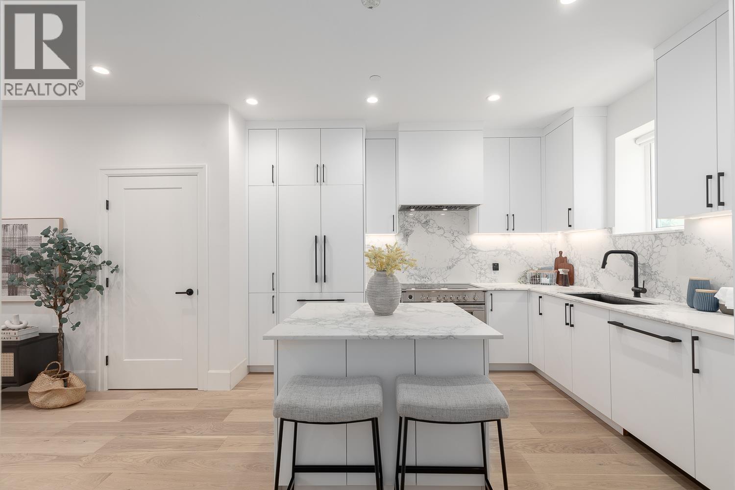 851 E 19th Avenue, Vancouver, British Columbia  V5V 1K6 - Photo 7 - R3091222