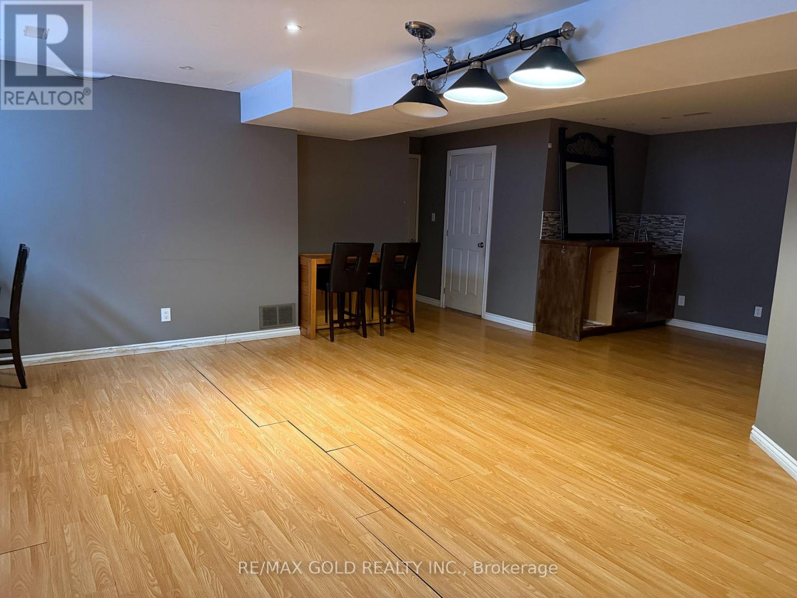 Basement - 24 Eastwood Drive, Welland, Ontario  L3C 6W4 - Photo 10 - X12749528