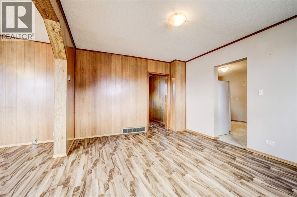 13302 16 Avenue, Blairmore, Alberta  T0K 0E0 - Photo 16 - A2286922