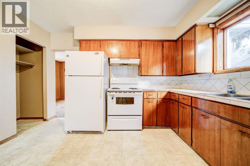 13302 16 Avenue, Blairmore, Alberta  T0K 0E0 - Photo 19 - A2286922