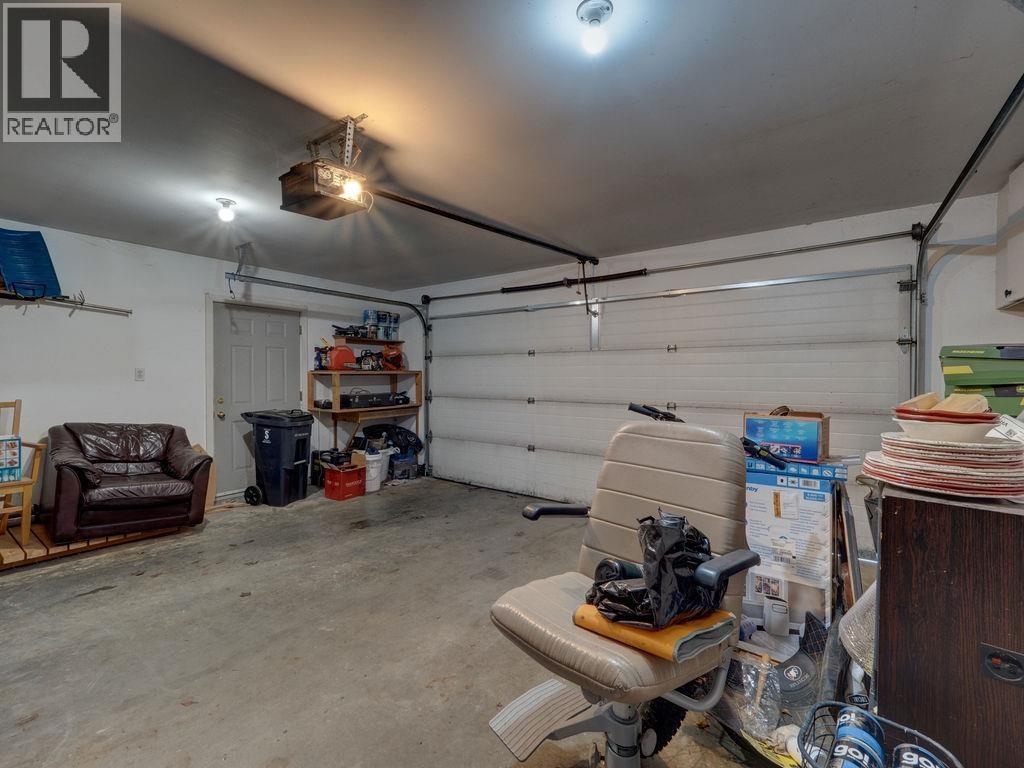 5641 Nickerson Road, Sechelt, British Columbia  V7Z 0M6 - Photo 22 - R3091660