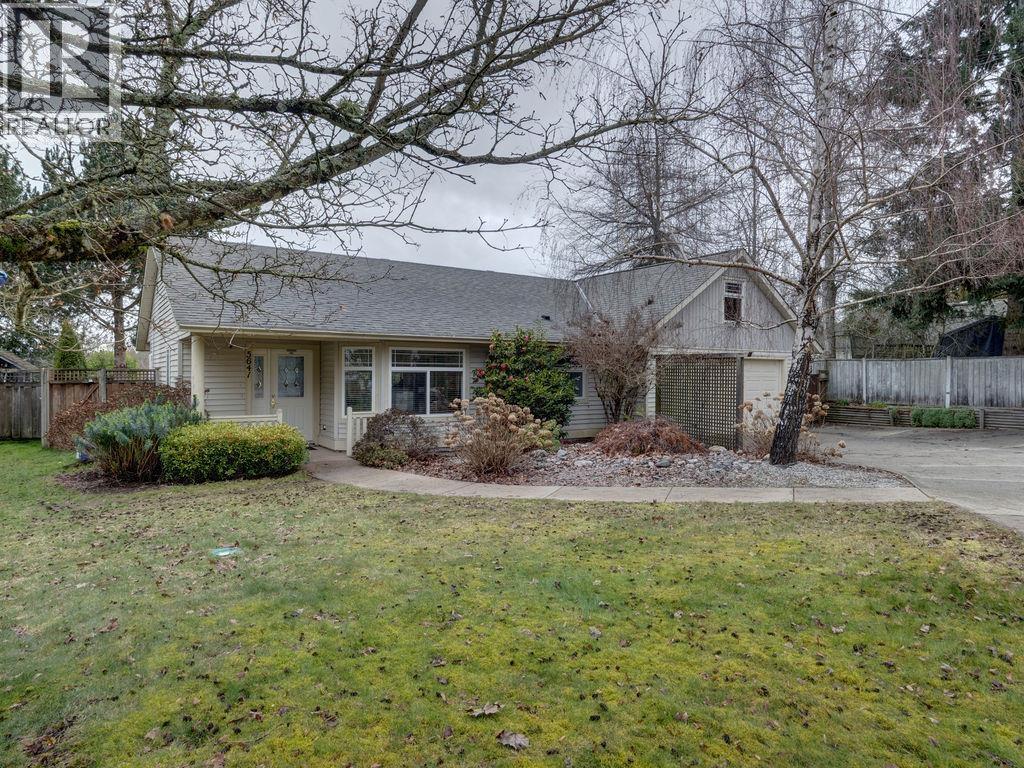 5641 Nickerson Road, Sechelt, British Columbia  V7Z 0M6 - Photo 3 - R3091660