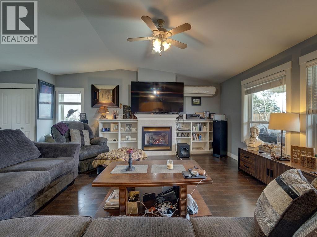 5641 Nickerson Road, Sechelt, British Columbia  V7Z 0M6 - Photo 7 - R3091660