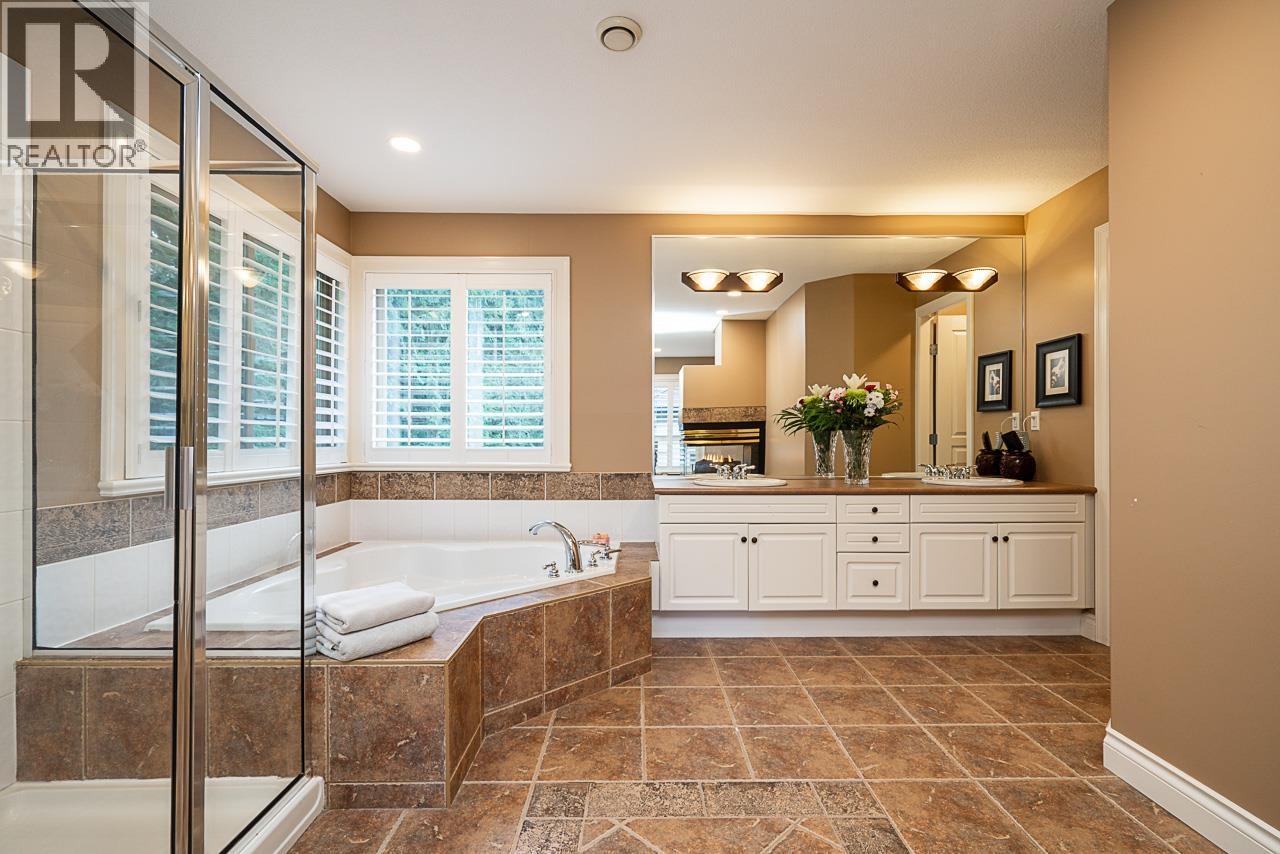 76 Eagle Pass, Port Moody, British Columbia  V3H 5E7 - Photo 19 - R3091675