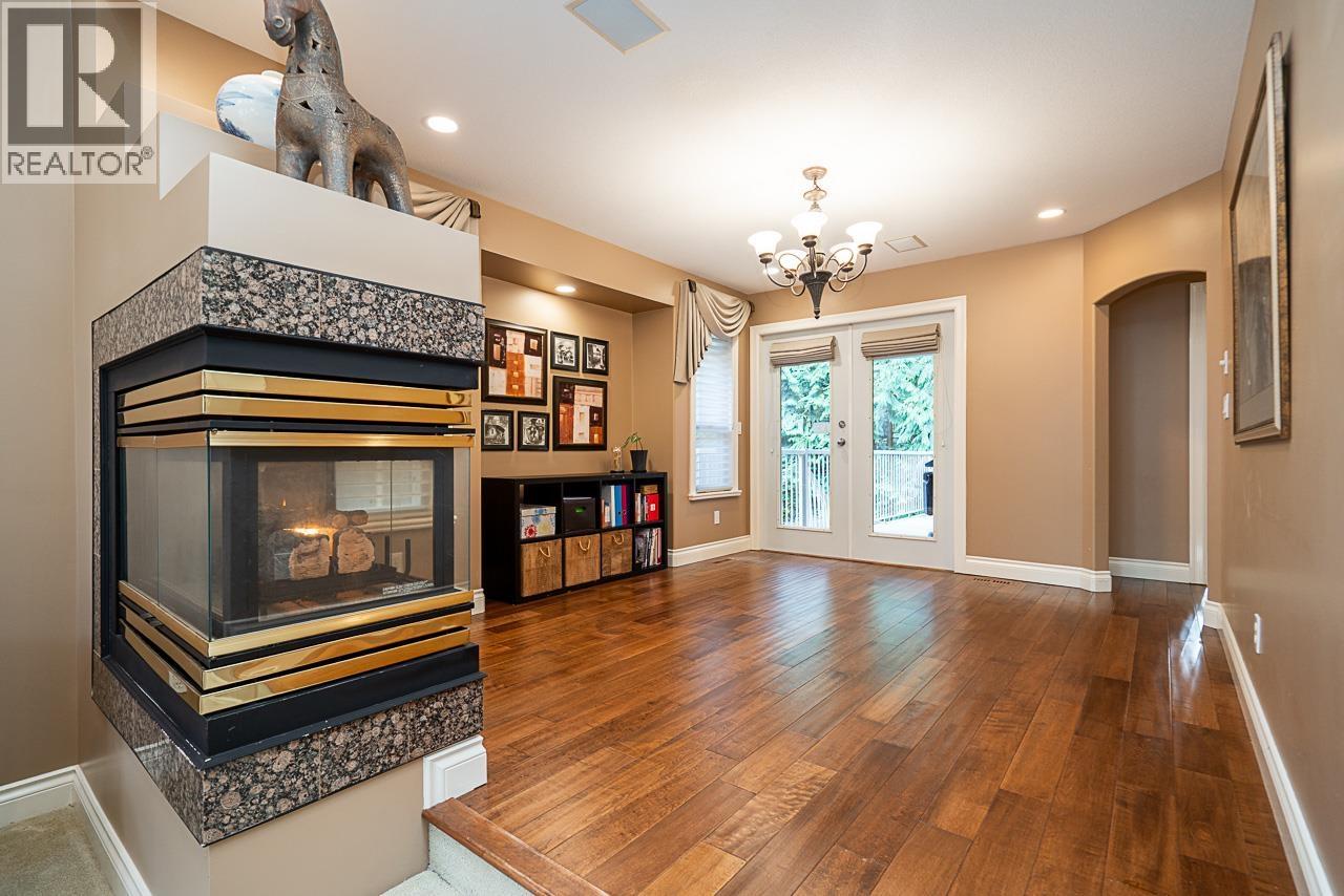 76 Eagle Pass, Port Moody, British Columbia  V3H 5E7 - Photo 6 - R3091675