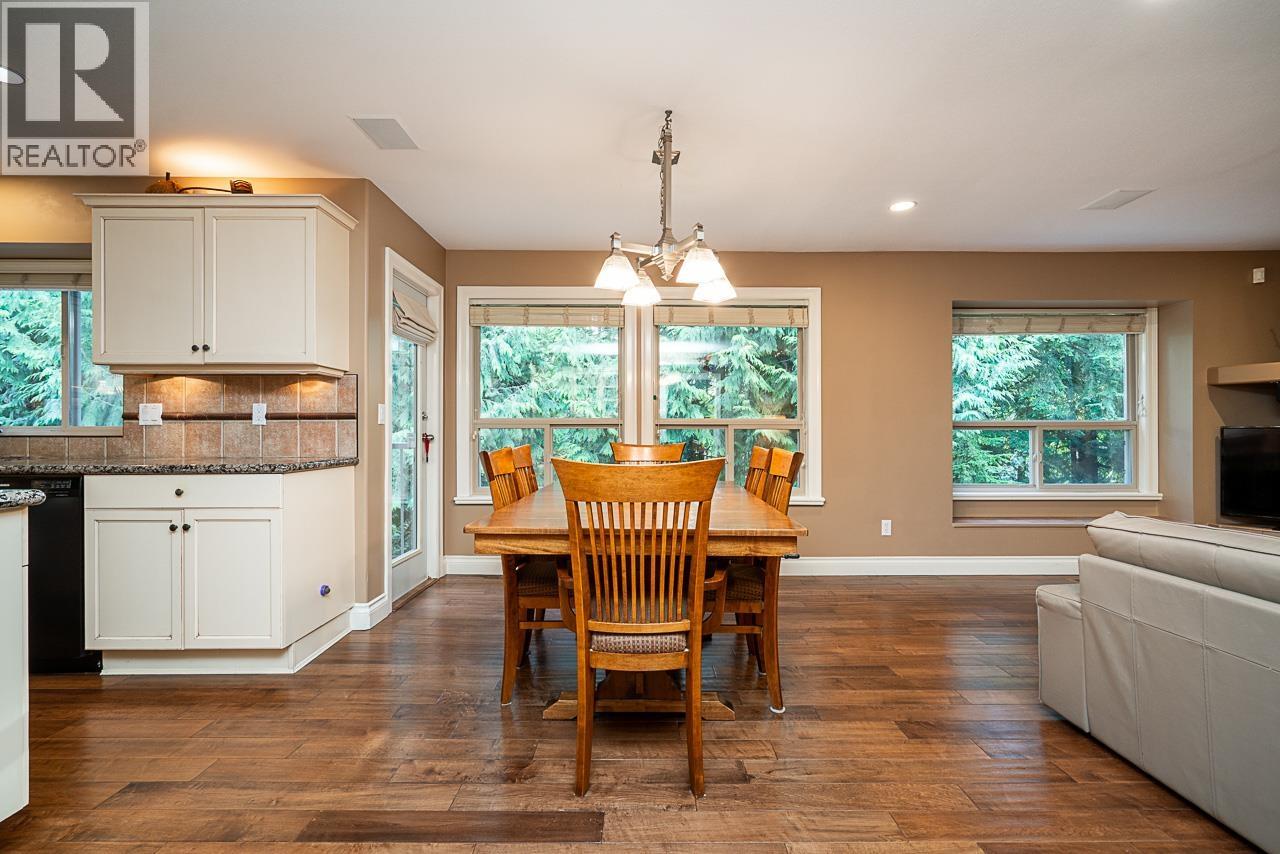 76 Eagle Pass, Port Moody, British Columbia  V3H 5E7 - Photo 9 - R3091675