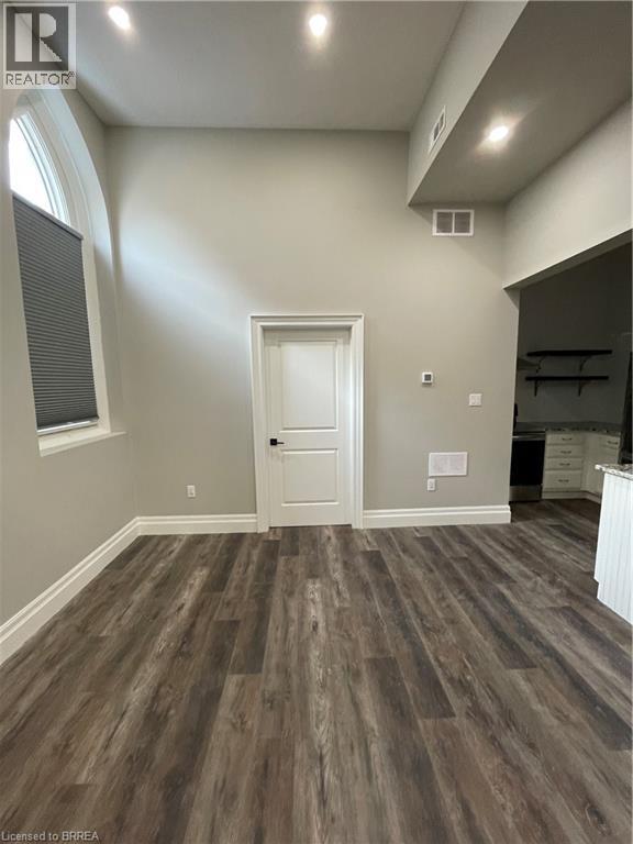 21 Richmond Street Unit# 102, Brantford, Ontario  N3T 3X9 - Photo 10 - 40806290