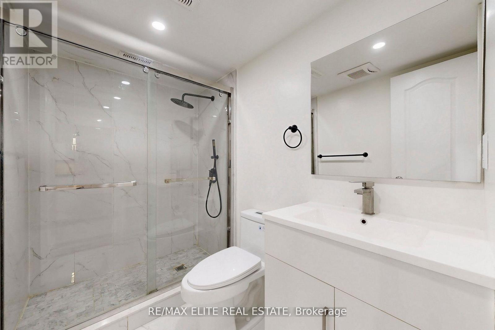 9 Island Lake Drive, Whitchurch-Stouffville, Ontario  L4A 7X4 - Photo 34 - N12796226