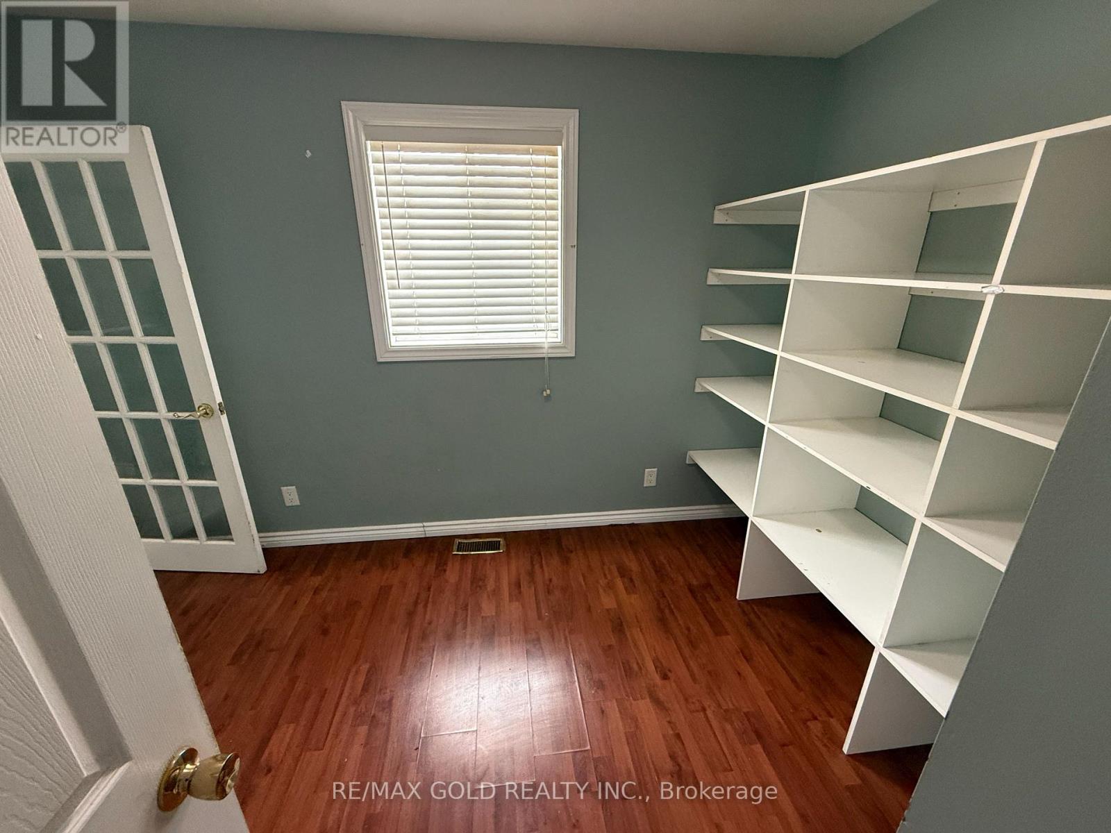 Main - 24 Eastwood Drive, Welland, Ontario  L3C 6W4 - Photo 8 - X12749664