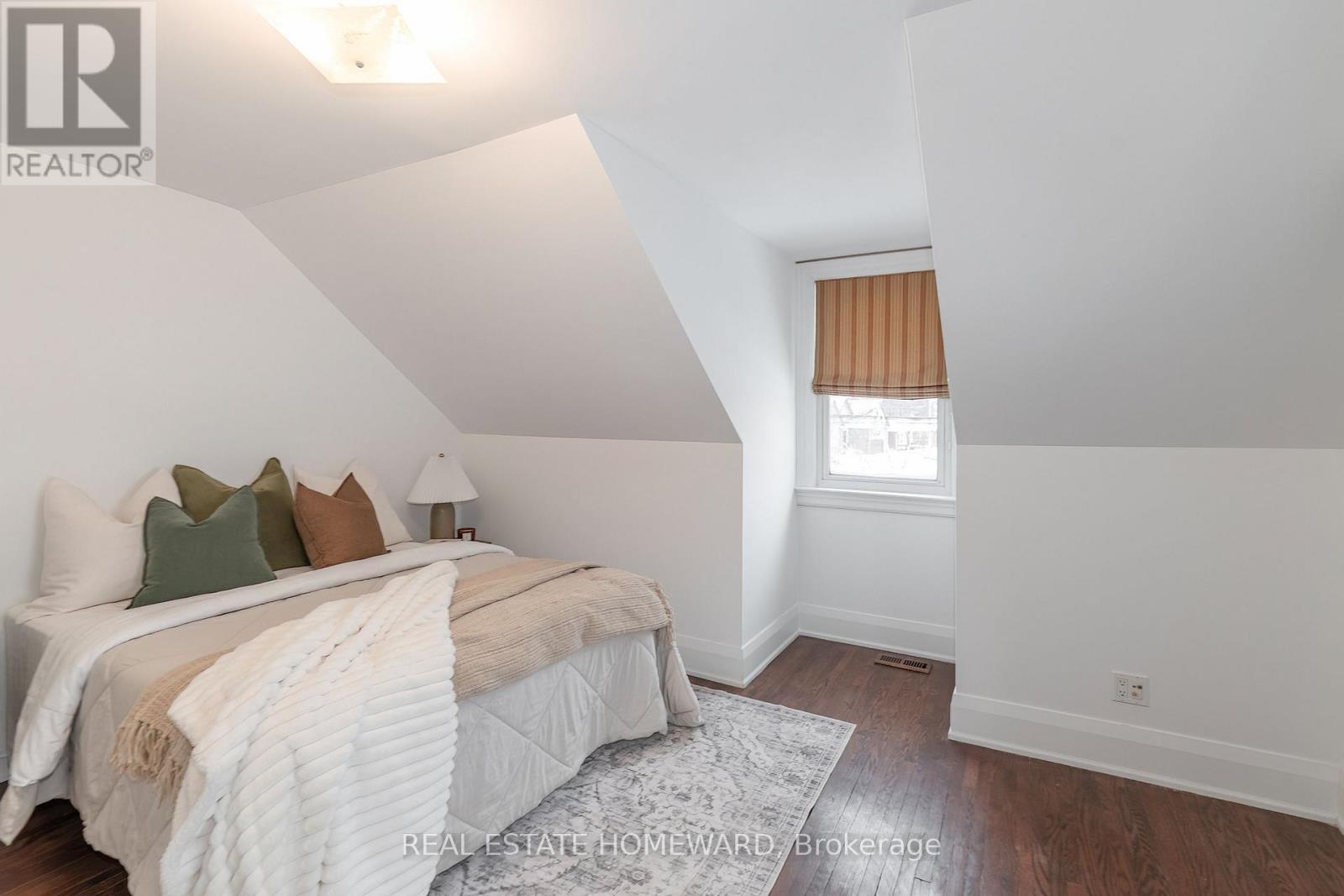 237 Ferris Road, Toronto, Ontario  M4B 1H2 - Photo 7 - E12803046