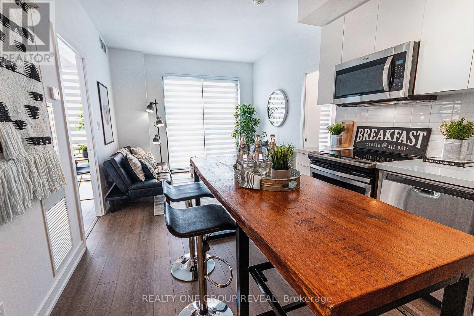 913 - 2799 Kingston Road, Toronto, Ontario  M1M 0E3 - Photo 2 - E12803090