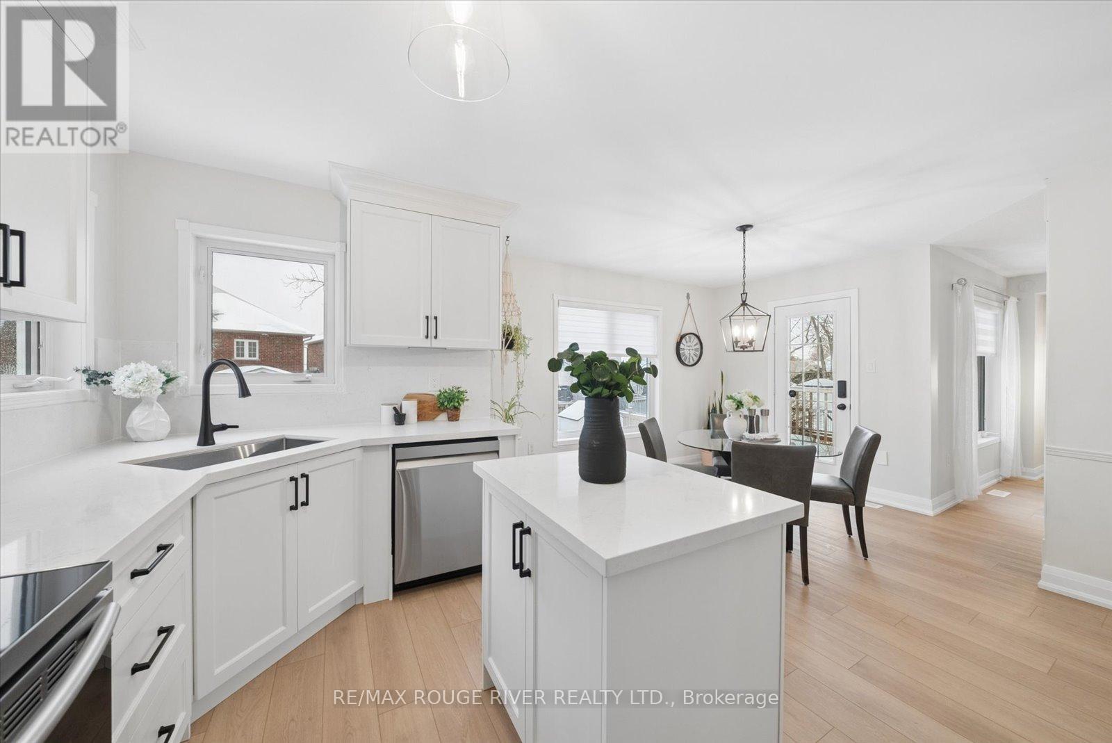 47 Downey Drive, Whitby, Ontario  L1M 1J2 - Photo 10 - E12803098