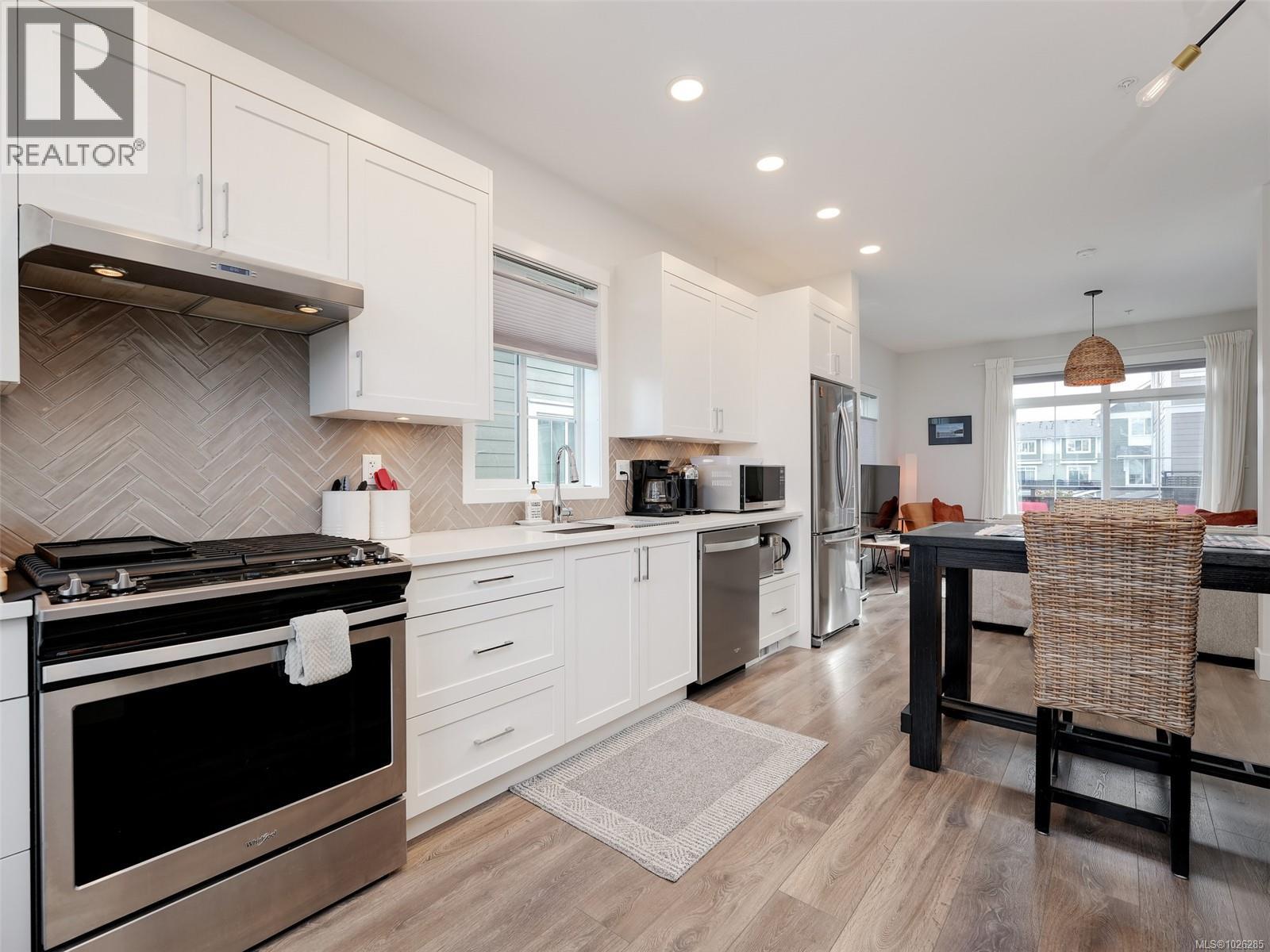 165 3501 Dunlin St, Colwood, British Columbia  V9C 0P7 - Photo 8 - 1026285