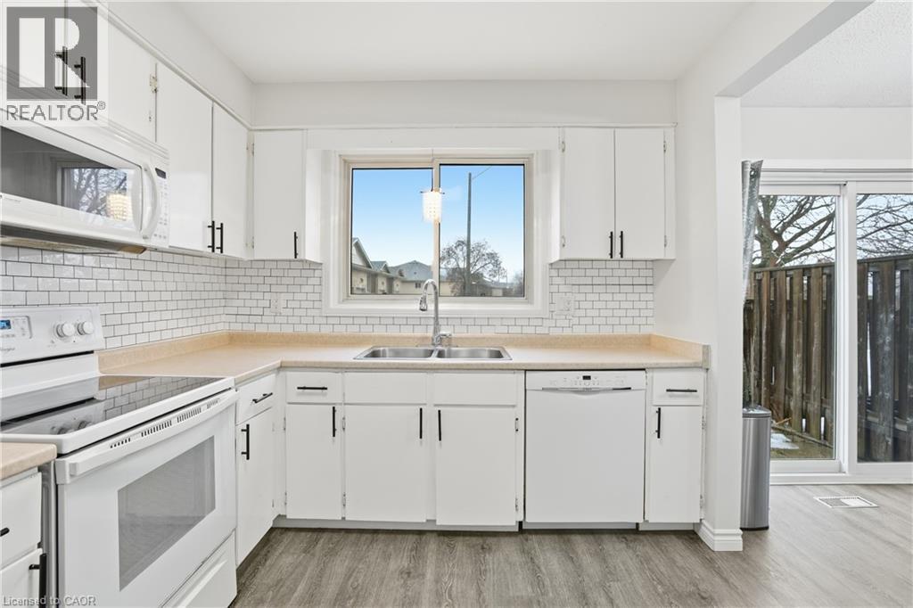 596 Grey Street Unit# 10, Brantford, Ontario  N3S 4Y1 - Photo 10 - 40806161