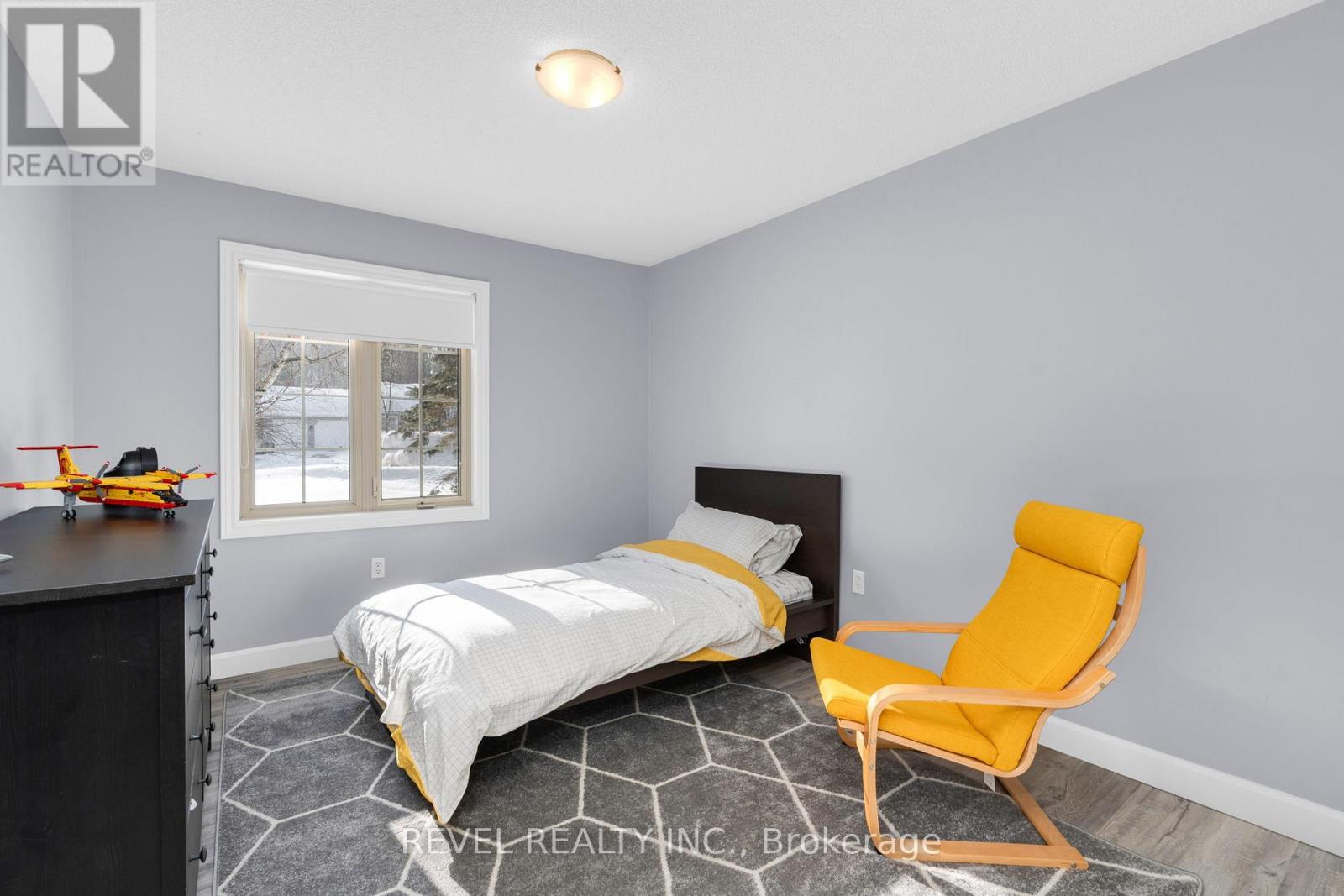 32 Hickory Lane, Oro-Medonte, Ontario  L0K 1E0 - Photo 23 - S12803060