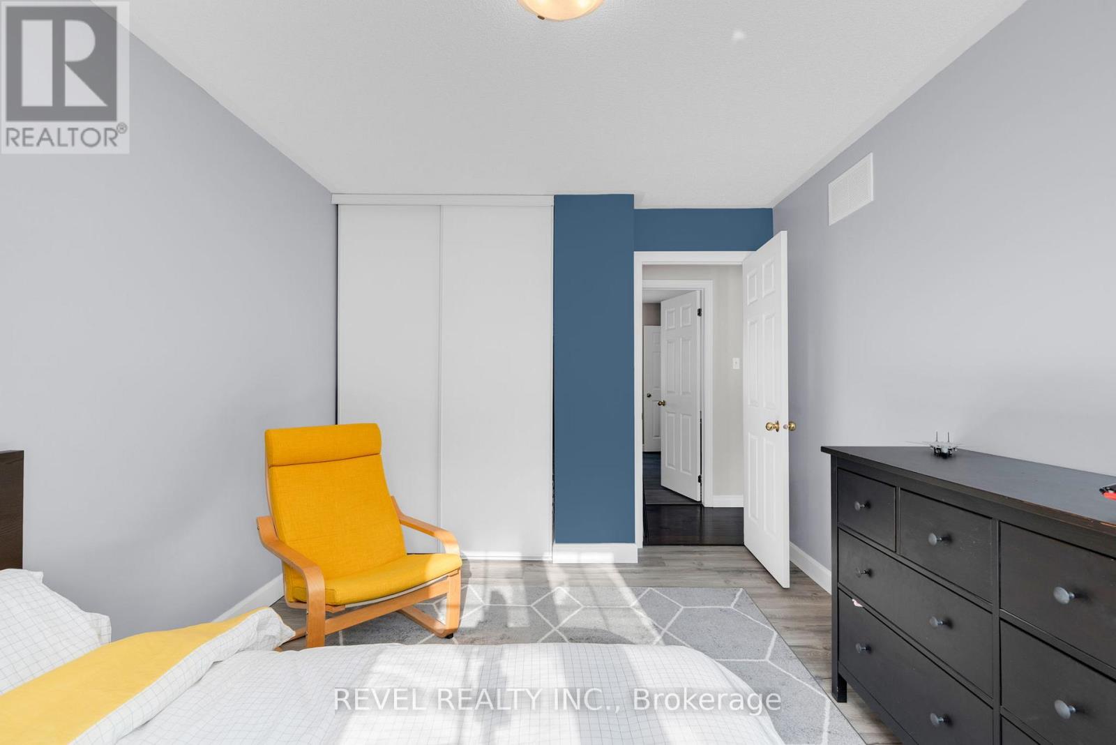 32 Hickory Lane, Oro-Medonte, Ontario  L0K 1E0 - Photo 24 - S12803060