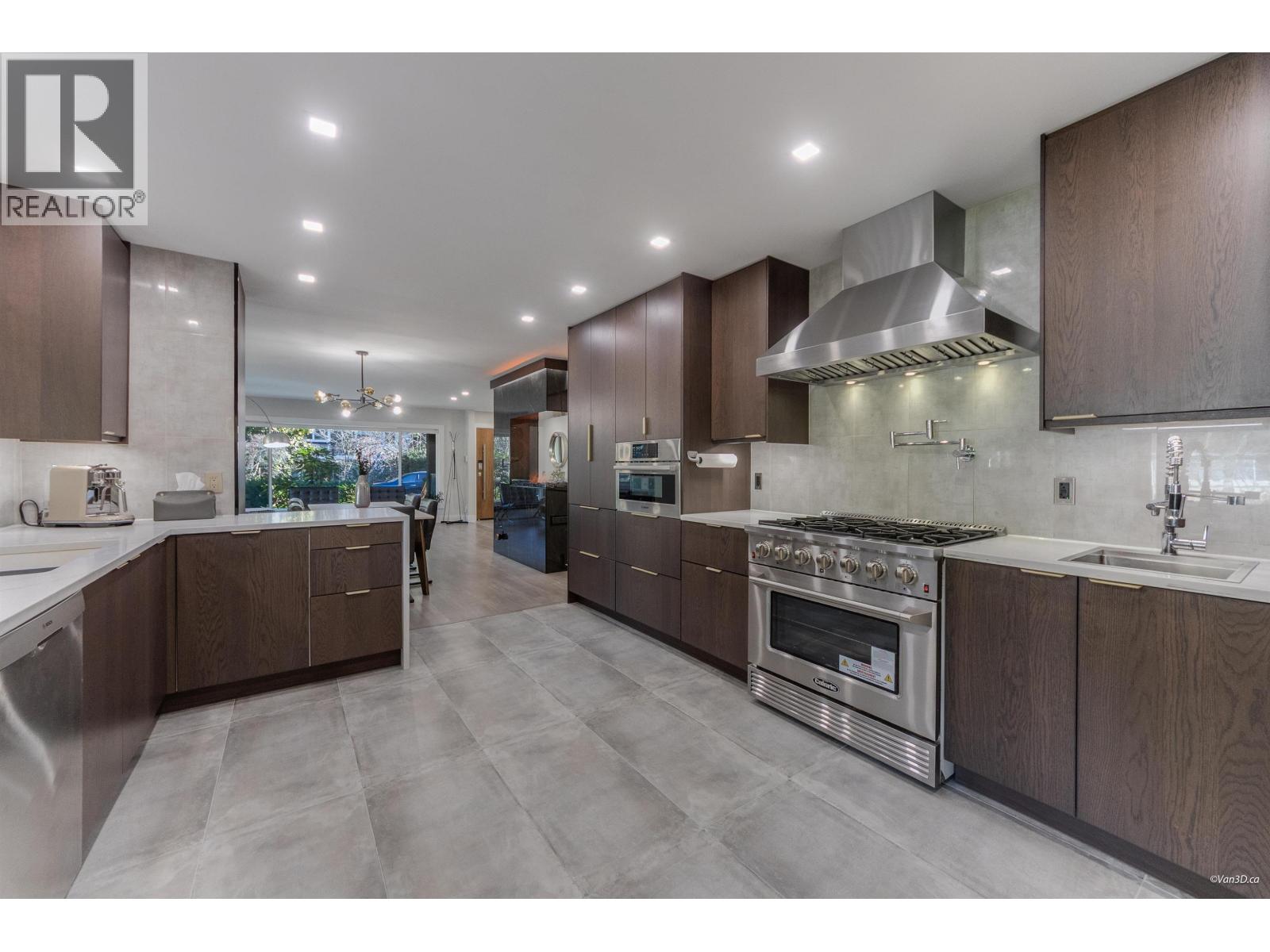 4491 Primrose Lane, North Vancouver, British Columbia  V7R 4H1 - Photo 17 - R3091289