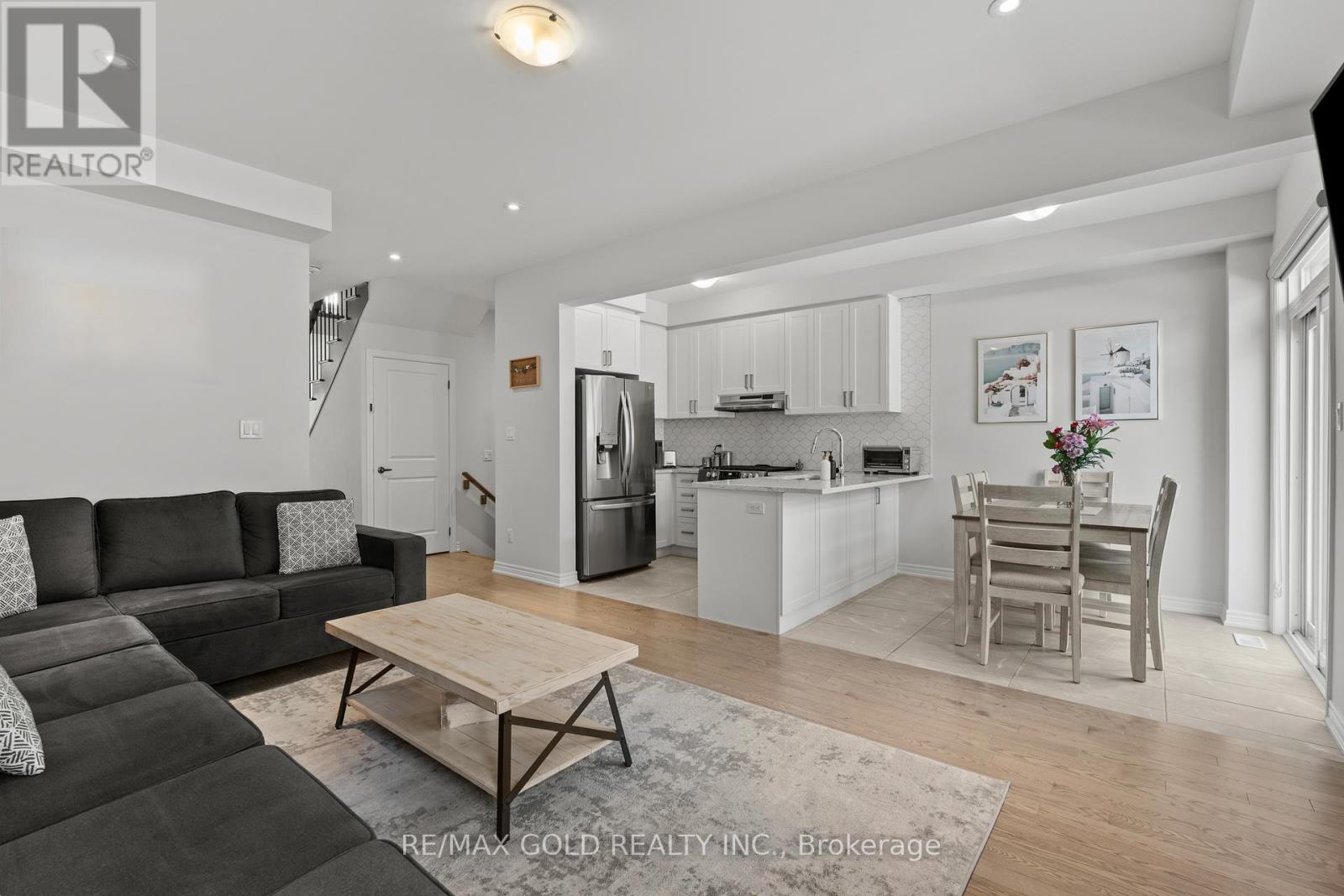 59 Folgate Crescent, Brampton, Ontario  L6R 0B3 - Photo 14 - W12803032