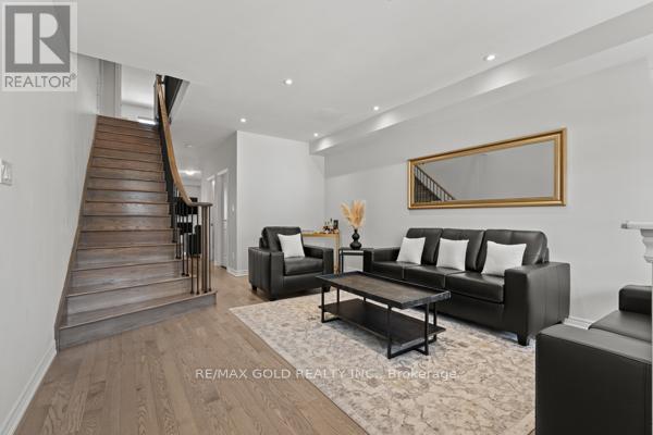 59 Folgate Crescent, Brampton, Ontario  L6R 0B3 - Photo 6 - W12803032