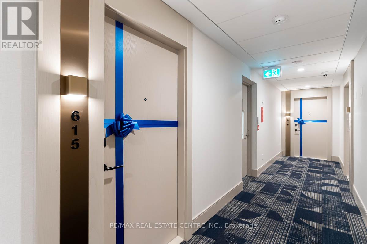 615 - 3006 William Cutmore Boulevard, Oakville, Ontario  L6H 0A4 - Photo 3 - W12803088