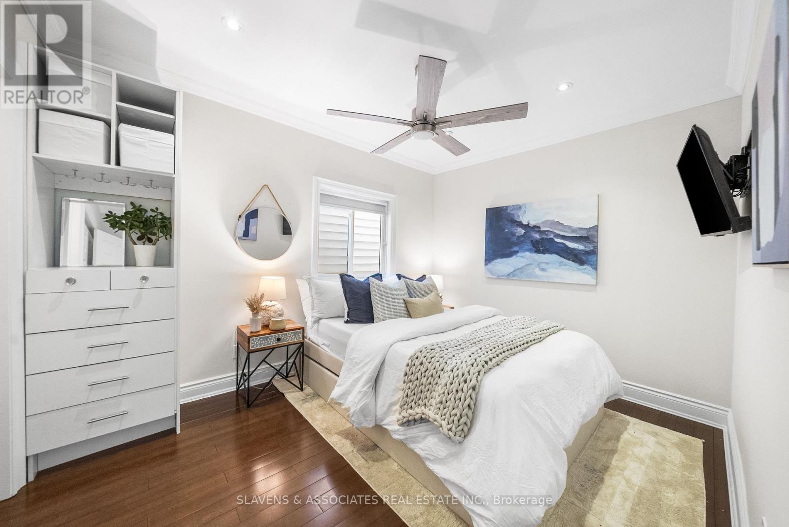 131 Boon Avenue, Toronto, Ontario  M6E 3Z6 - Photo 11 - W12803114