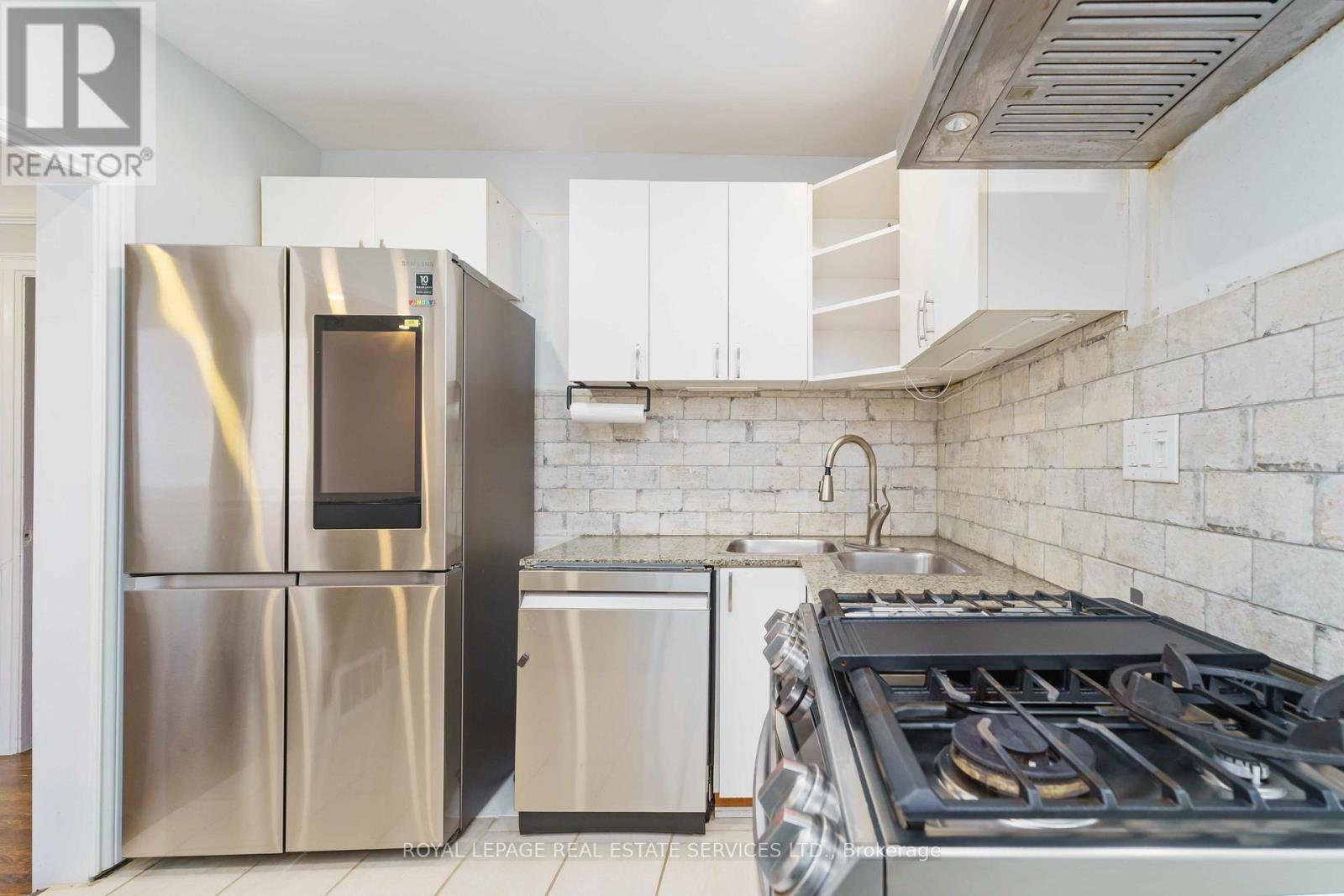 136 Ivon Avenue, Hamilton, Ontario  L8H 5S8 - Photo 10 - X12803092