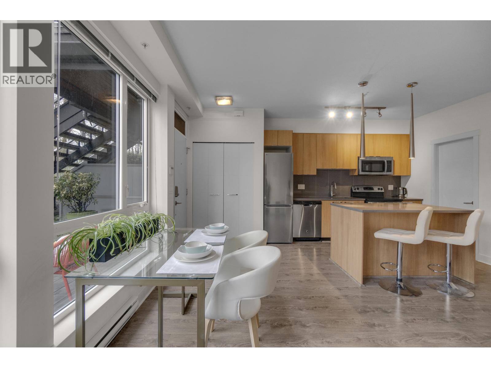 103 735 W 15th Street, North Vancouver, British Columbia  V7M 0B8 - Photo 8 - R3090939