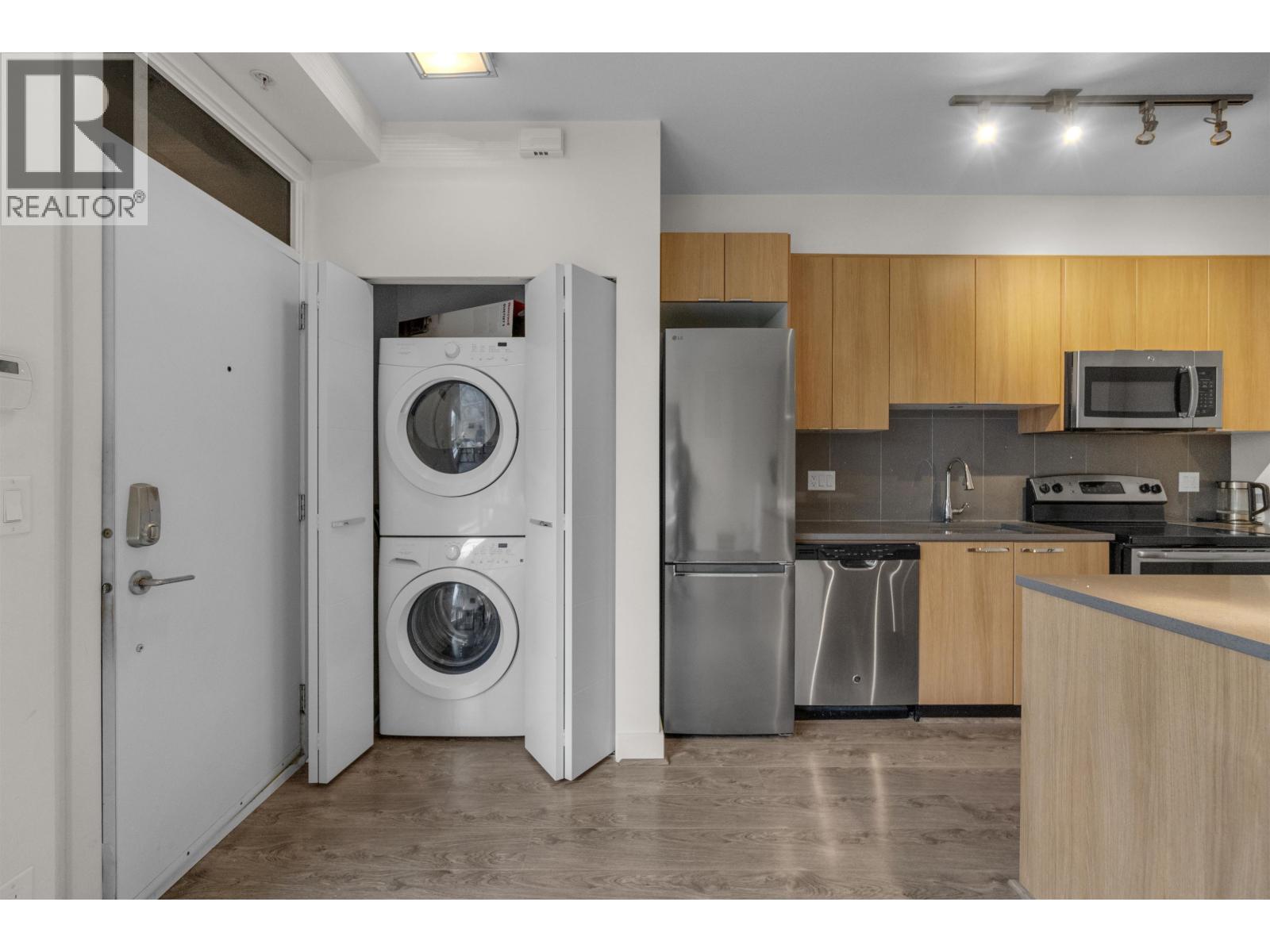 103 735 W 15th Street, North Vancouver, British Columbia  V7M 0B8 - Photo 15 - R3090939