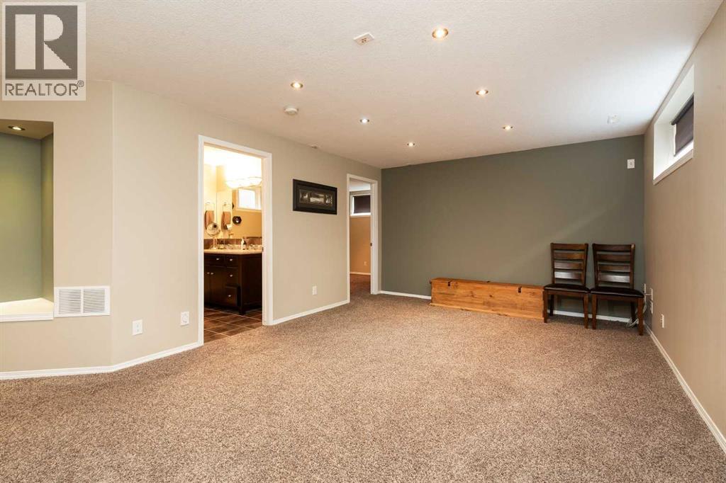 296 Tartan Circle W, Lethbridge, Alberta  T1J 0Z1 - Photo 17 - A2283989