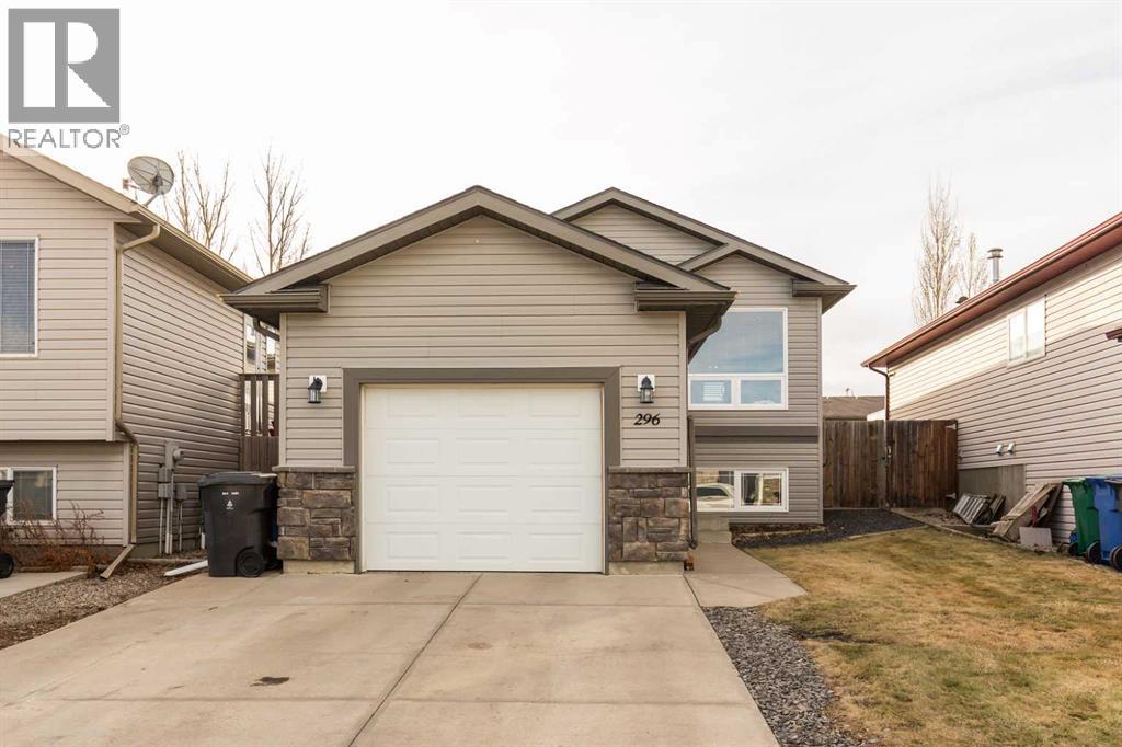 296 Tartan Circle W, Lethbridge, Alberta  T1J 0Z1 - Photo 2 - A2283989