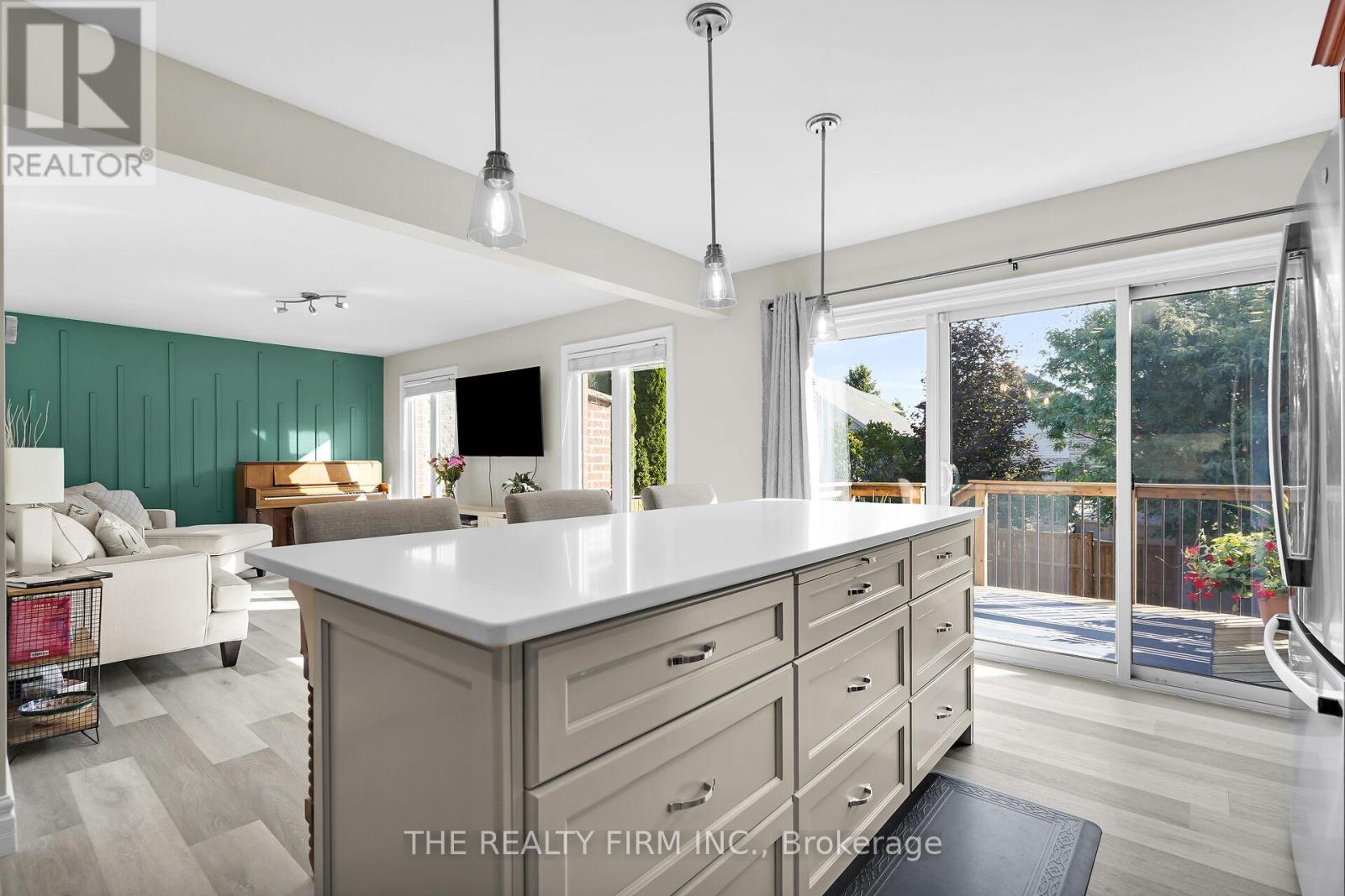 581 Clearwater Crescent, London North, Ontario  N5X 4J9 - Photo 13 - X12803158