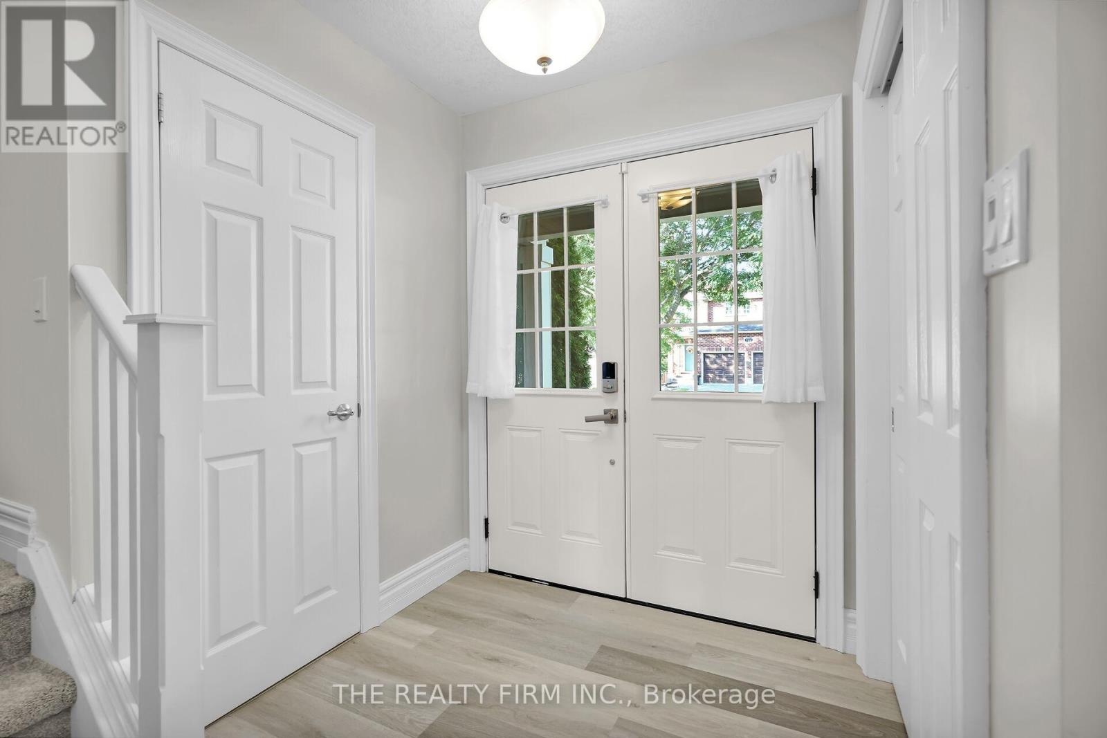 581 Clearwater Crescent, London North, Ontario  N5X 4J9 - Photo 7 - X12803158