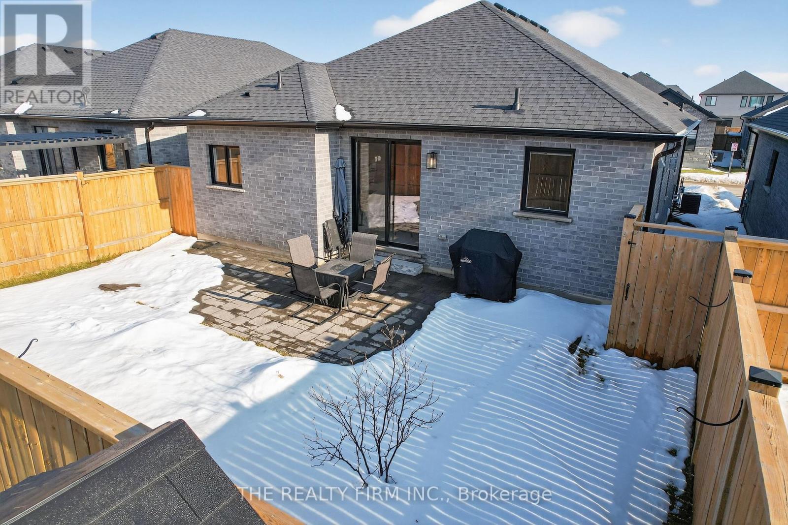 8 - 383 Daventry Way, Middlesex Centre, Ontario N0L 1R0 - Photo 38 - X12803180