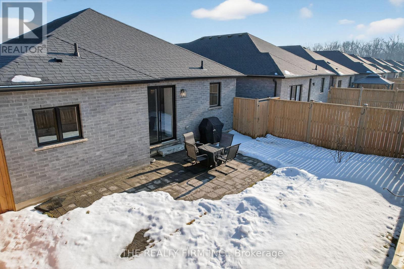 8 - 383 Daventry Way, Middlesex Centre, Ontario N0L 1R0 - Photo 39 - X12803180