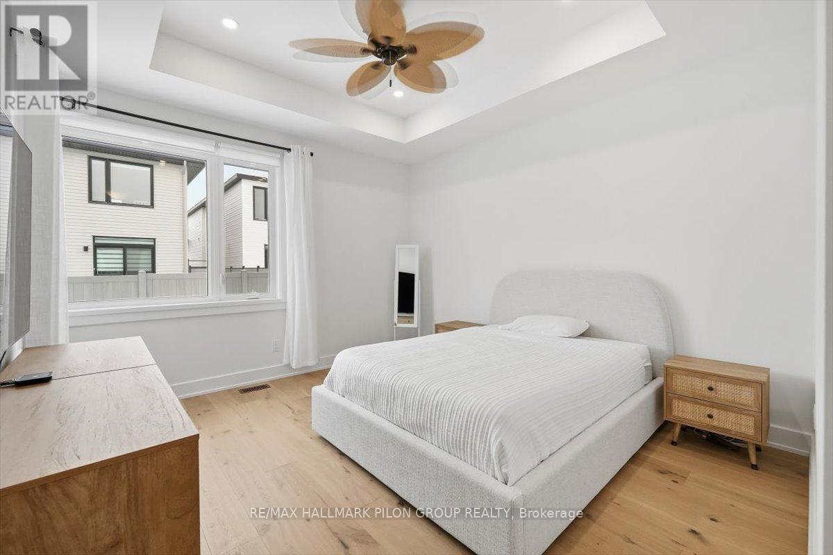 296 Cornice Street, Ottawa, Ontario  K1W 0R4 - Photo 11 - X12803118