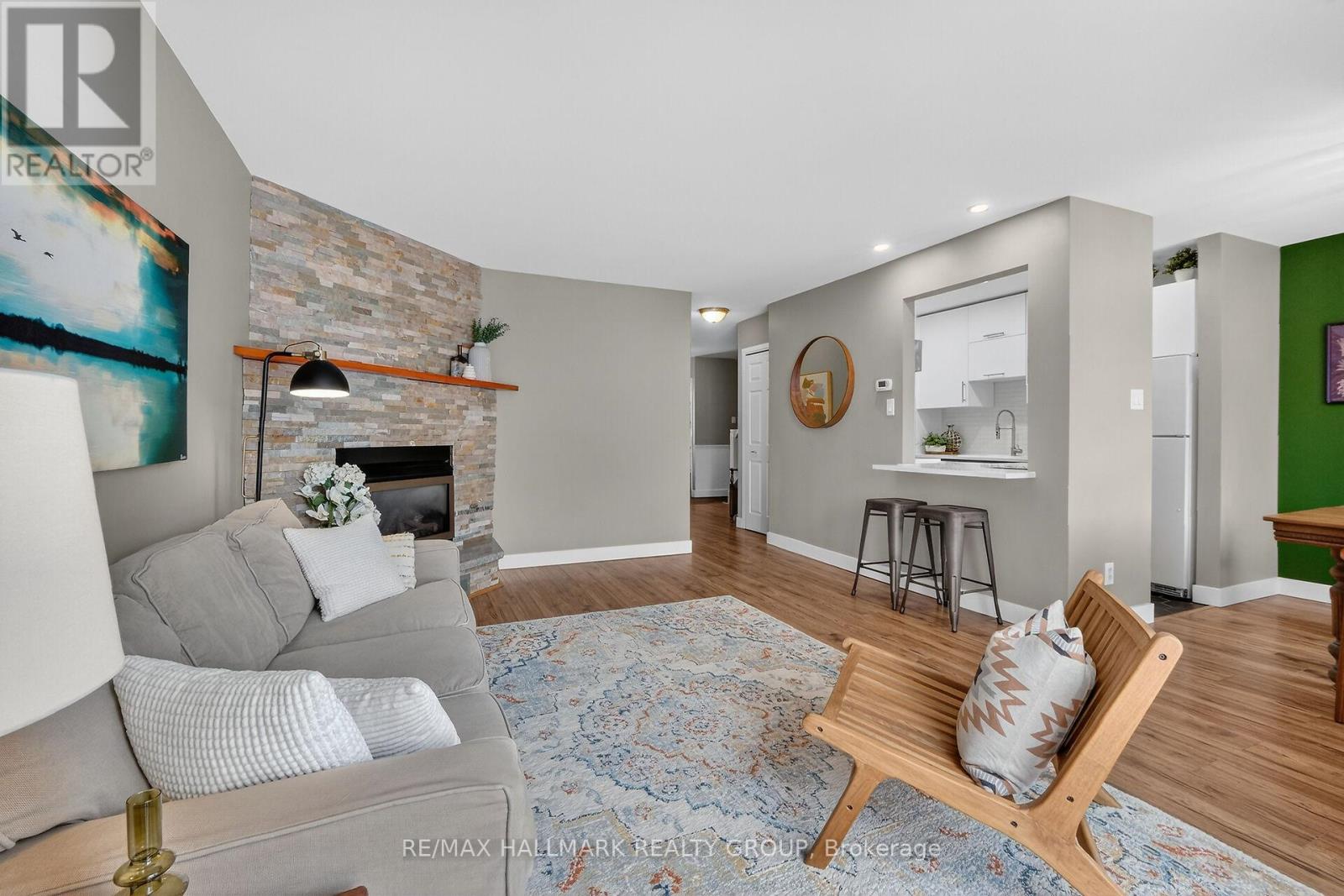 12 Black Forest Lane, Ottawa, Ontario  K2H 5C8 - Photo 11 - X12803154