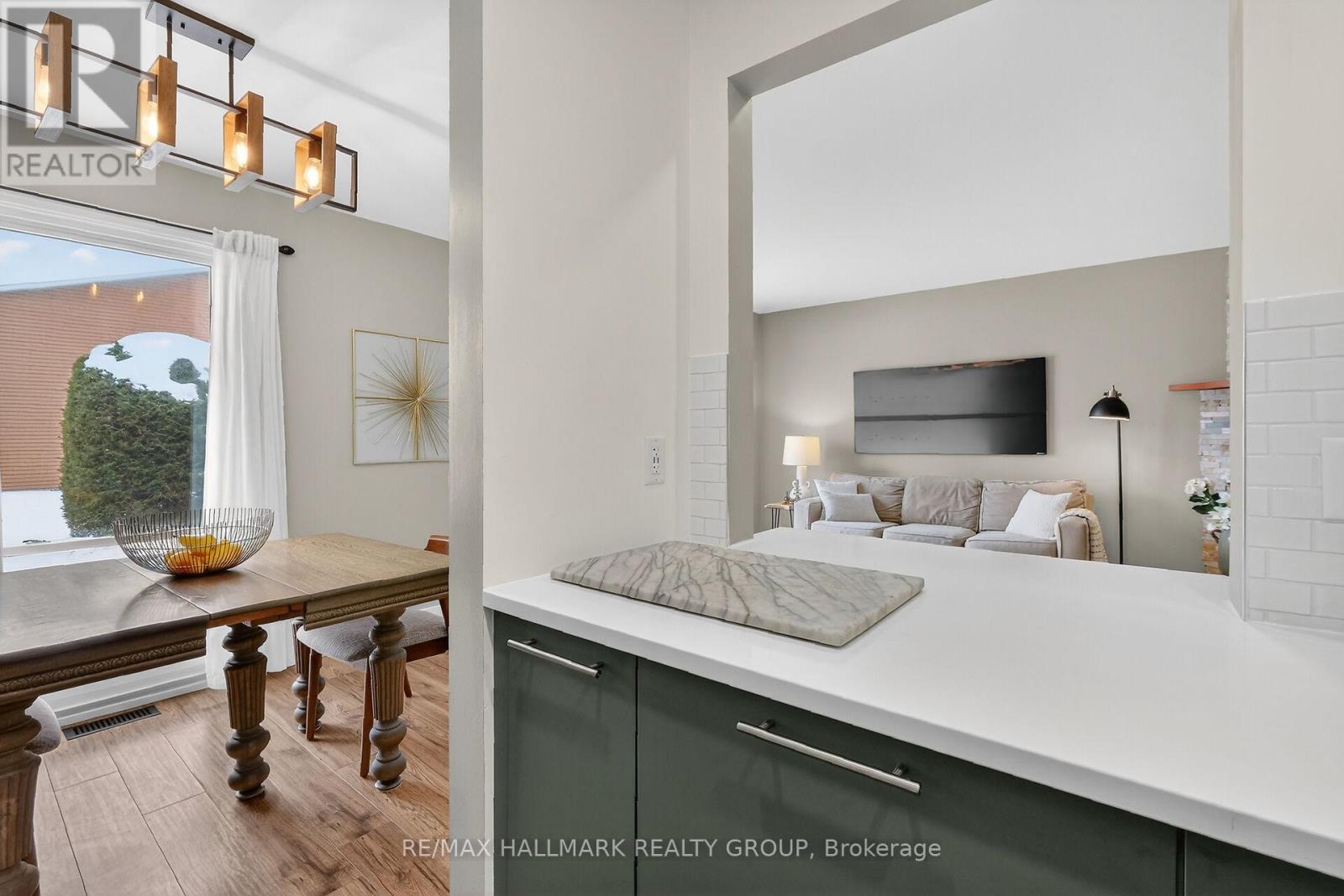 12 Black Forest Lane, Ottawa, Ontario  K2H 5C8 - Photo 27 - X12803154