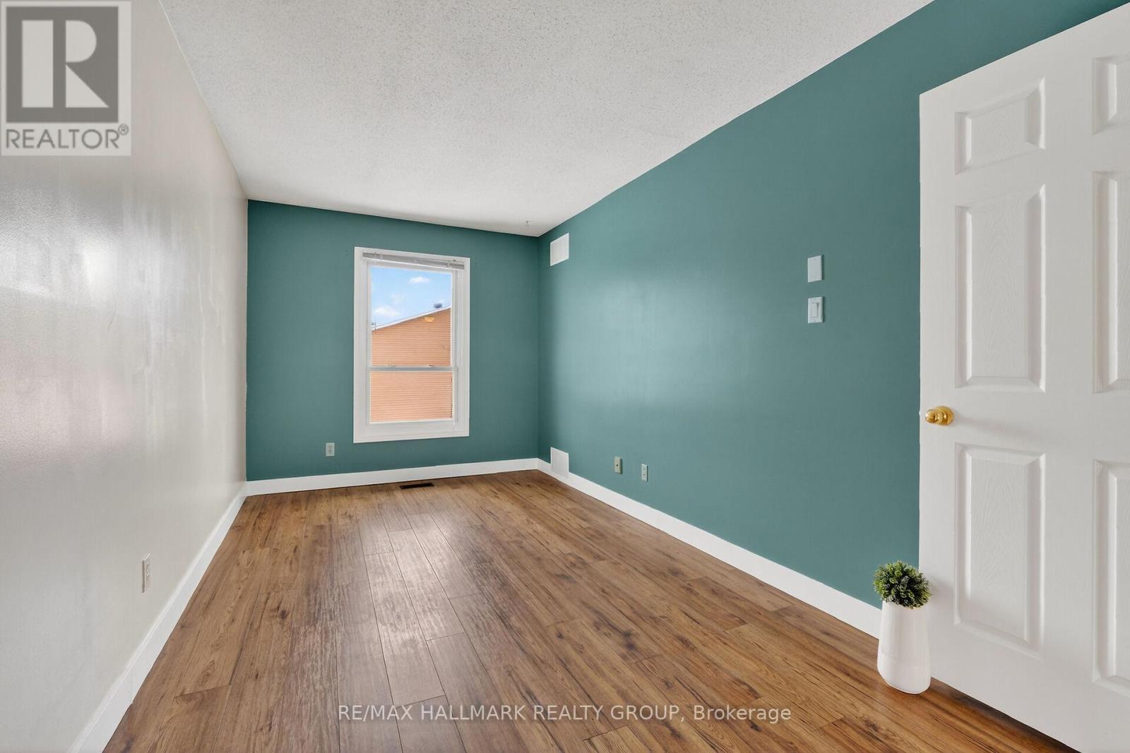 12 Black Forest Lane, Ottawa, Ontario  K2H 5C8 - Photo 39 - X12803154