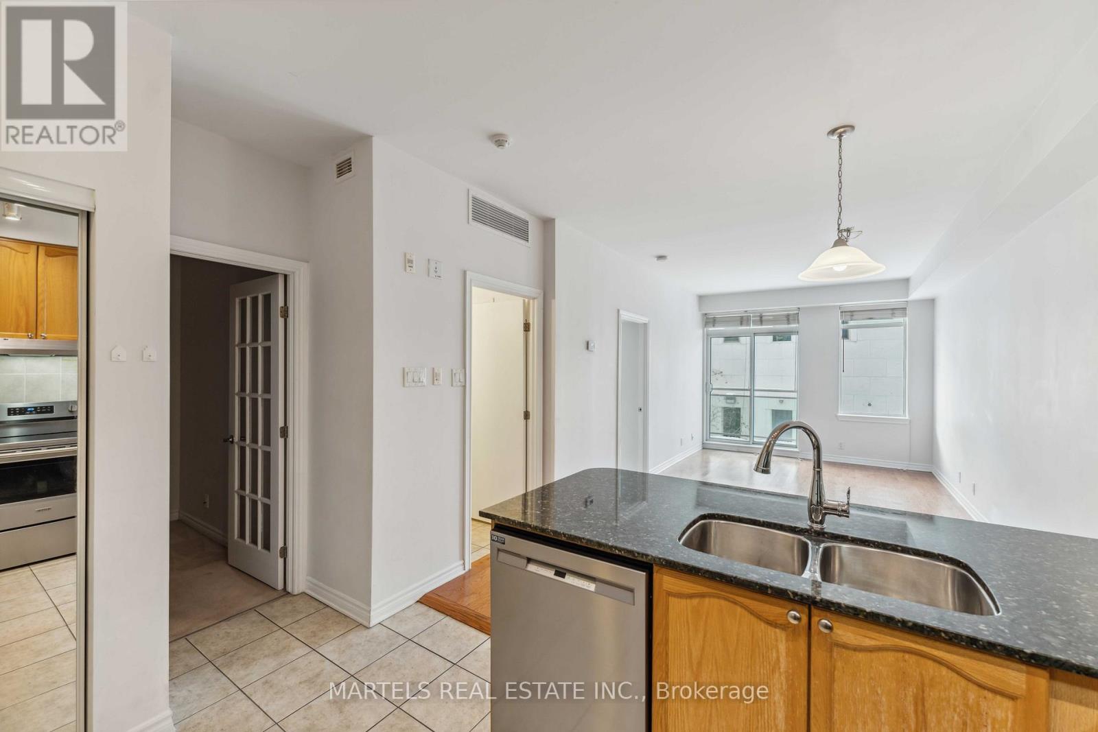 222 - 205 Bolton Street, Ottawa, Ontario  K1N 1K7 - Photo 10 - X12803160