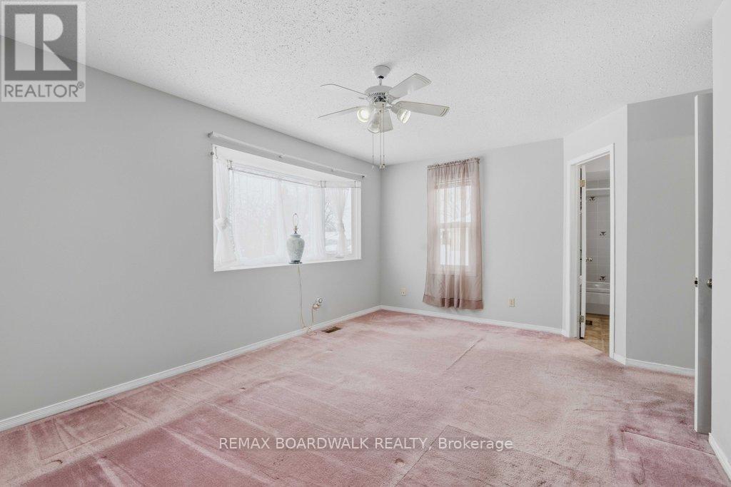 1707 Des Perdrix Crescent, Ottawa, Ontario  K1C 5E3 - Photo 23 - X12803162