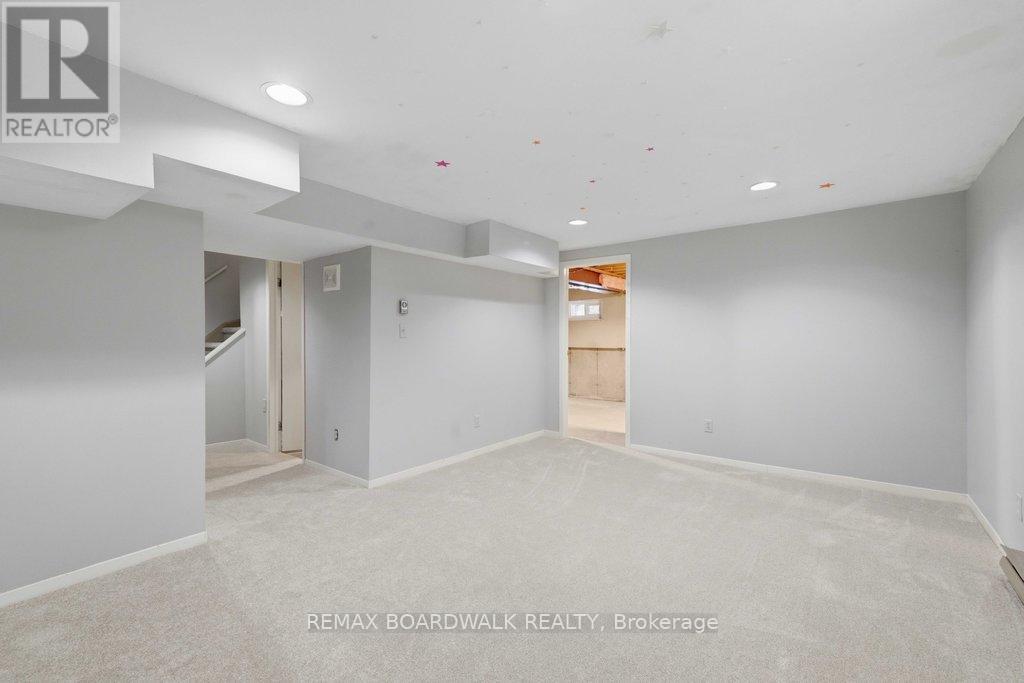 1707 Des Perdrix Crescent, Ottawa, Ontario  K1C 5E3 - Photo 35 - X12803162