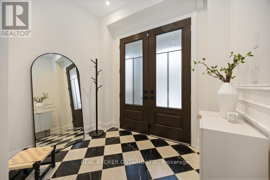 34 Meteorite Street, Richmond Hill, Ontario  L4C 4M9 - Photo 23 - N12790322