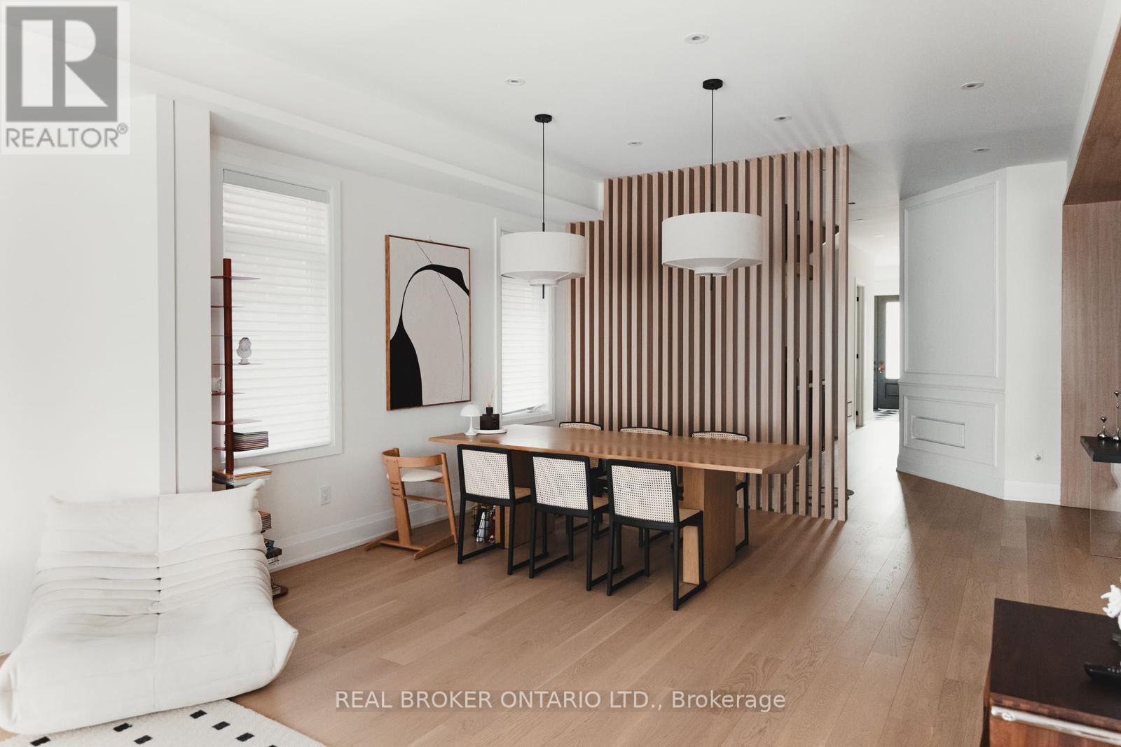 34 Meteorite Street, Richmond Hill, Ontario  L4C 4M9 - Photo 5 - N12790322