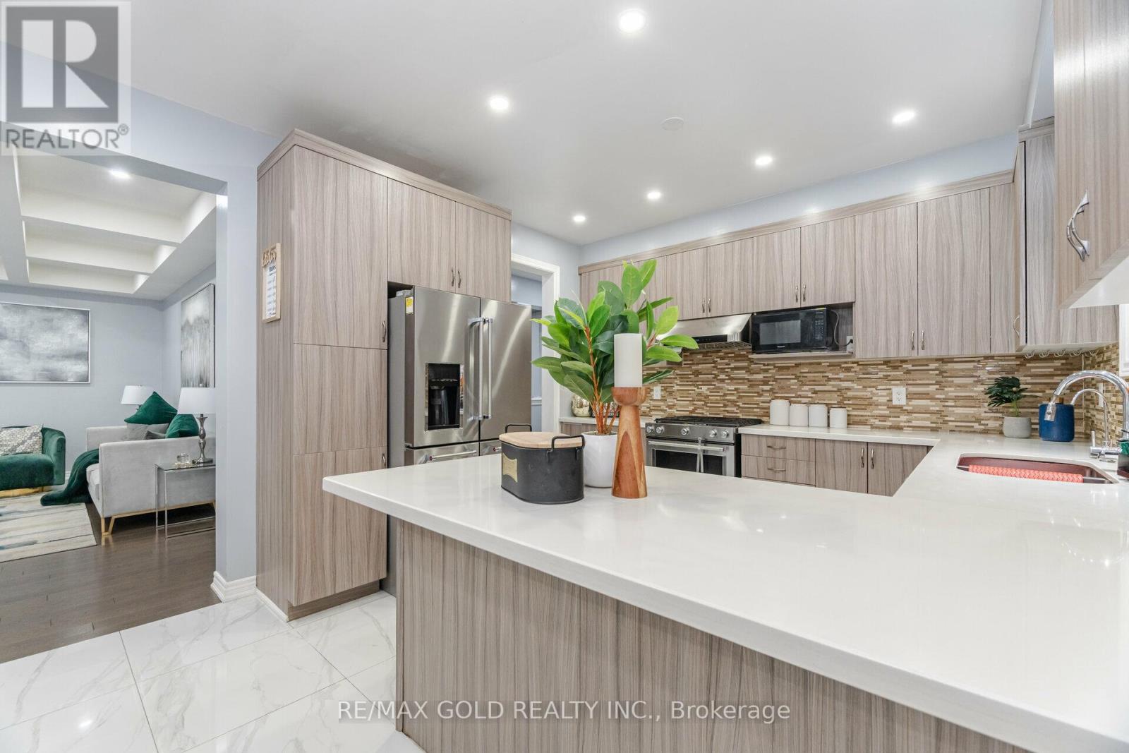 30 Fulmer Road, Brampton, Ontario  L7A 4L9 - Photo 12 - W12802552